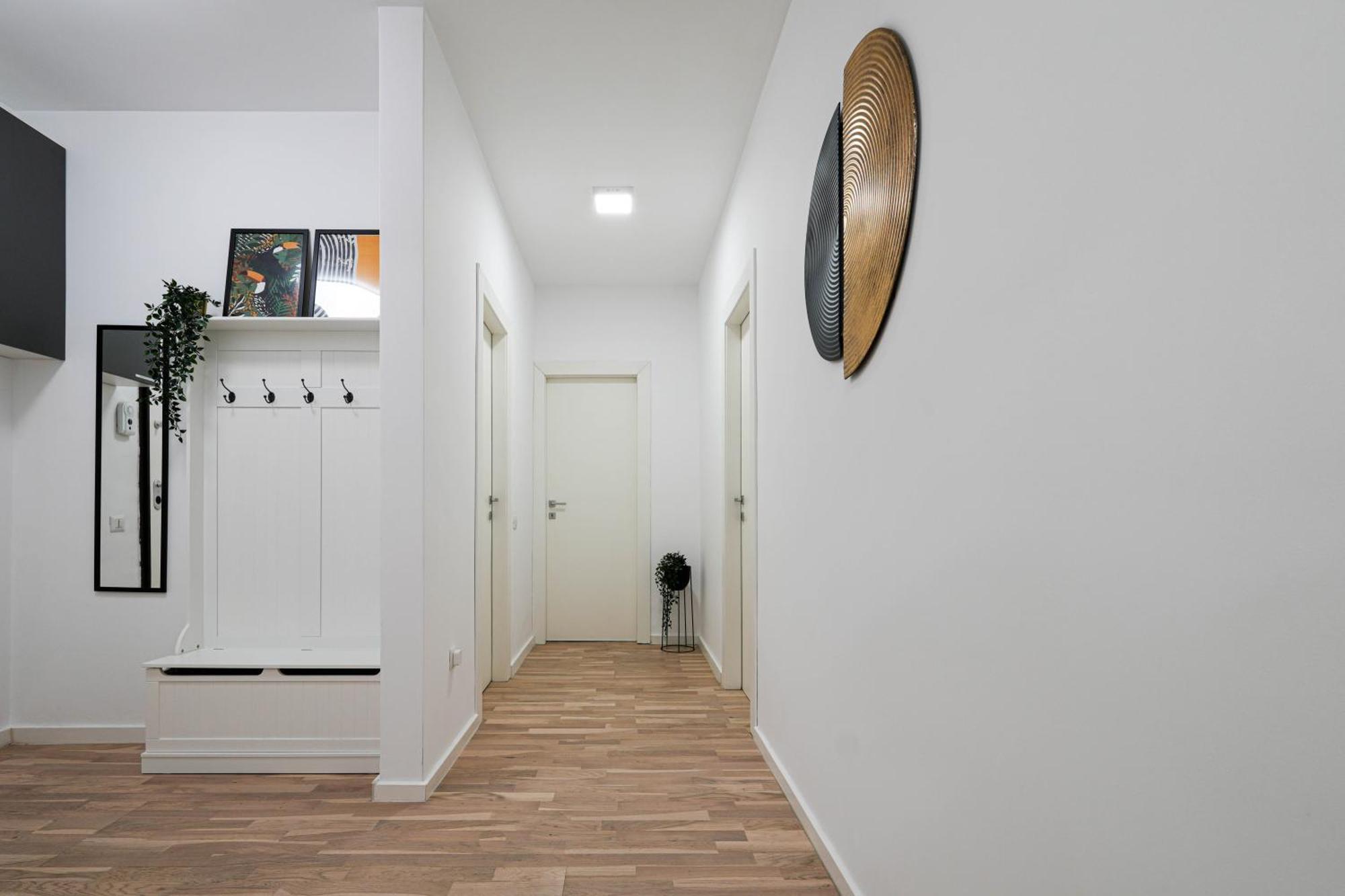 Gabi - Chic Apt With Parking Close To Veranda Mall Βουκουρέστι Εξωτερικό φωτογραφία